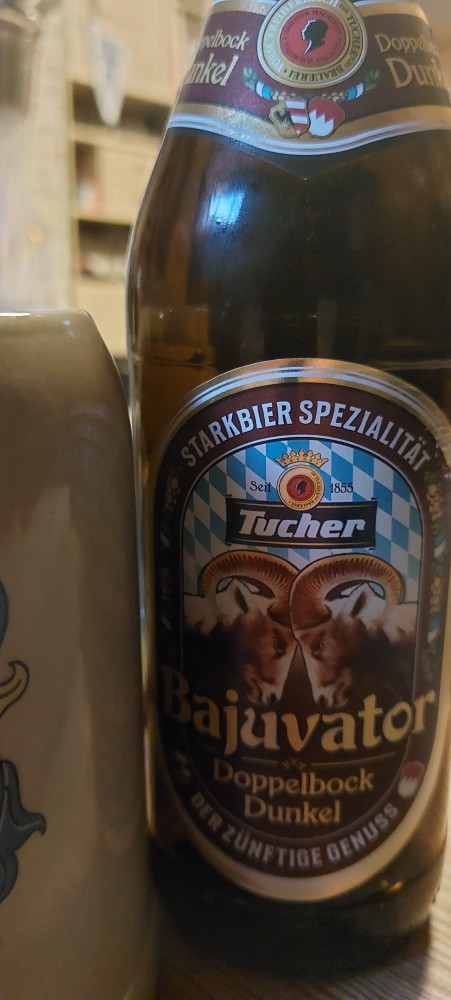 Tucher Bajuvator Doppelbock Dunkel